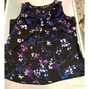 Last Chance ❤️Sleeveless X large top